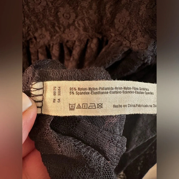 INTIMATELY FREE PEOPLE Black ALLURING Floral Lace Asymmetric Hem Skater SM Dress - Picture 5 of 10